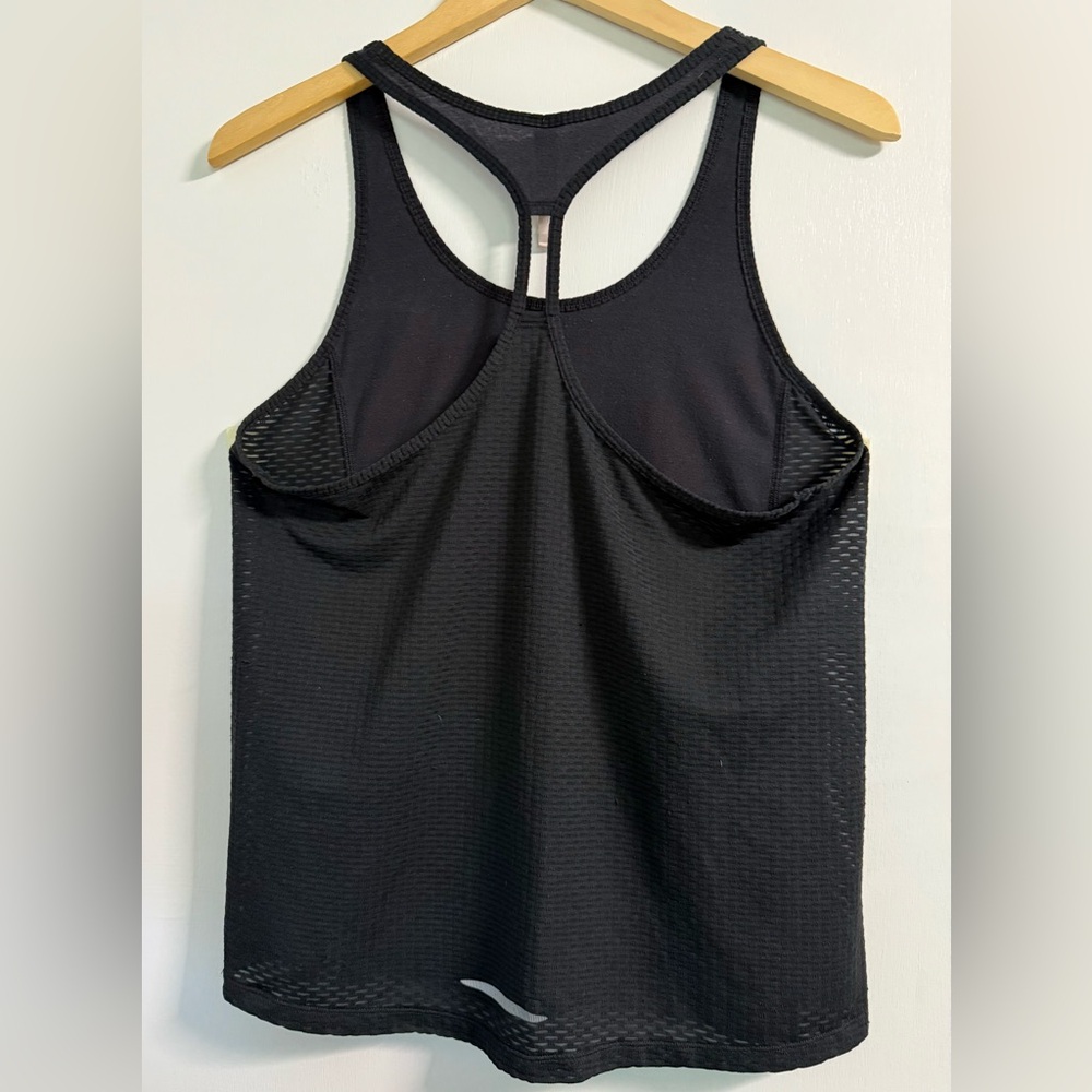Under Armour HeatGear Black Racerback Tank | Size M | College Gym Staple - Picture 2 of 8